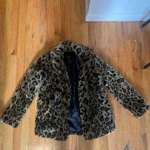 Faux fur leopard jacket
